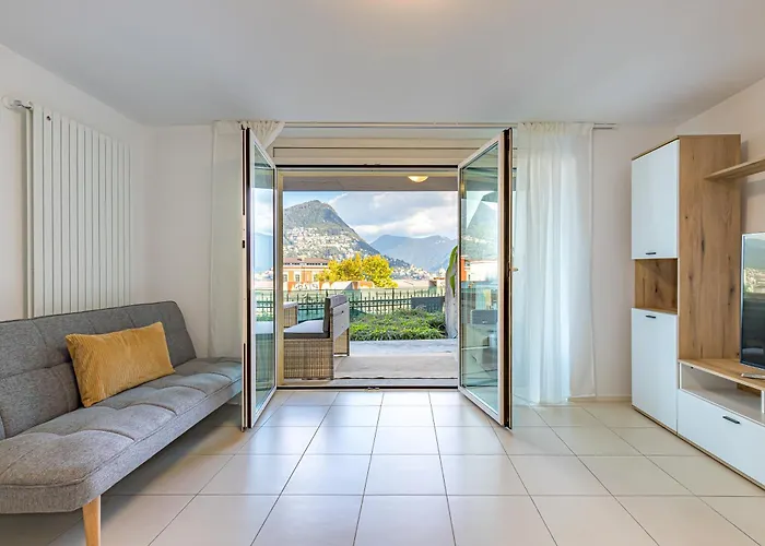 Imperial Of Lugano 2 With A Lake View And Garden Behind The Station And 10 Min From The Lake Of Lugano