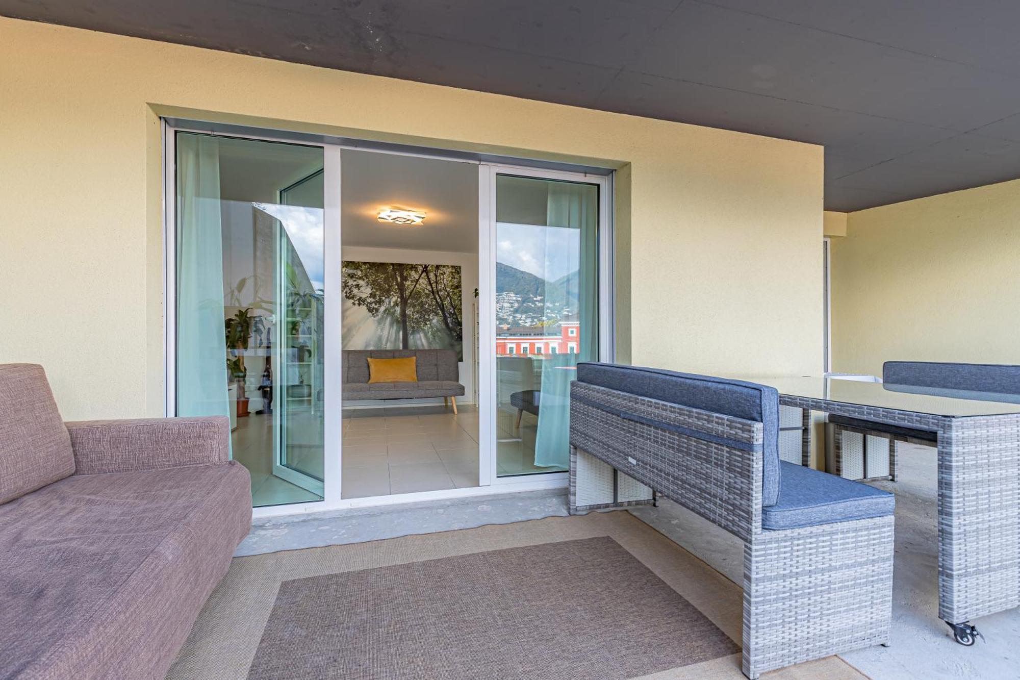 Appartamento Imperial Of 2 With A View And Garden Behind The Station And 10 Min From The Of